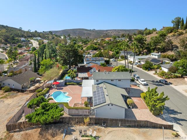 6815 Monte Verde, San Diego CA: https://media.crmls.org/mediaz/25d6b69b-39e7-4cf4-989b-f84d88d432c4.jpg
