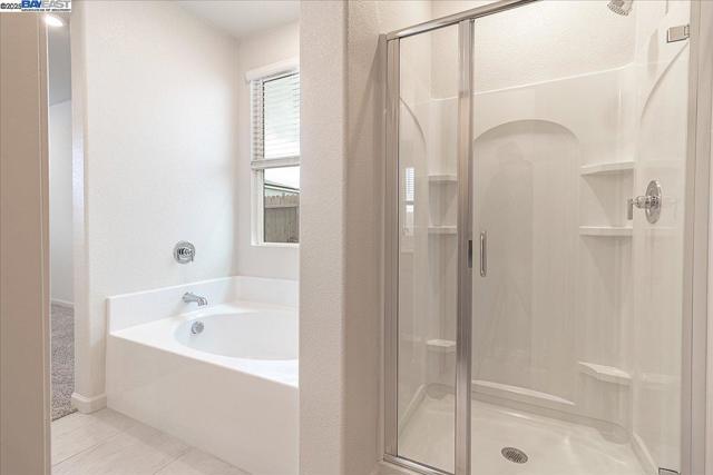 1710 Yukon Territory Ave, Manteca CA: https://media.crmls.org/mediaz/25d723a1-1377-431e-baa7-98755e8afca5.jpg