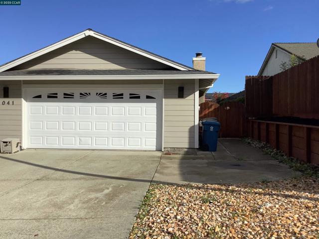 4041 Saint Andrews Way, Antioch CA: https://media.crmls.org/mediaz/25d8220a-3d55-49ca-a780-7cb18175d912.jpg