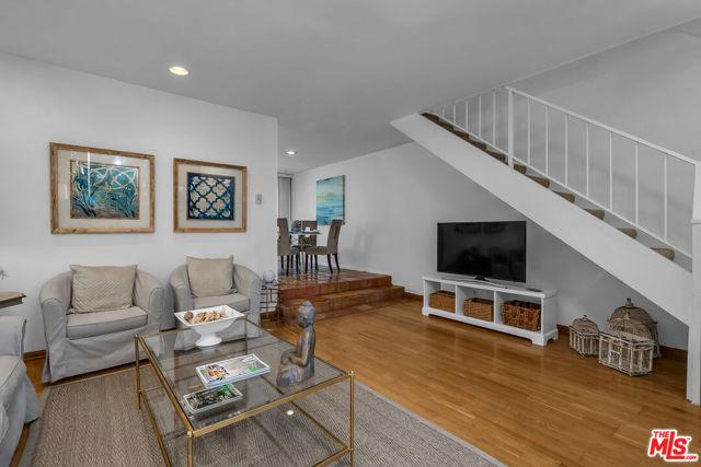5815 Doverwood Drive, 3 photo 5