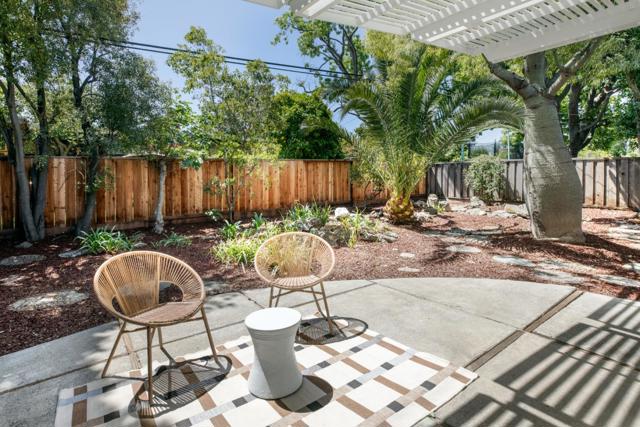 428 E Charleston Road, Palo Alto CA: https://media.crmls.org/mediaz/25d8d9ef-edd0-48d1-925e-c9d6bfe4d333.jpg