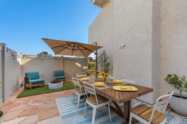 2163 Caminito San Martin, La Jolla CA: https://media.crmls.org/mediaz/25d9b573-cdb3-410f-abc6-e30dc68f398d.jpg