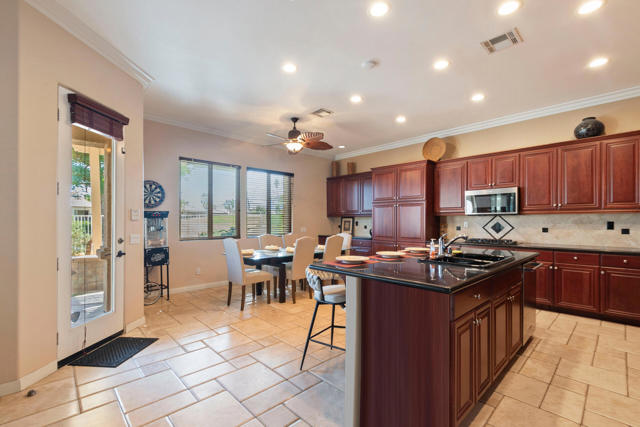 82833 Odlum Drive, Indio CA: https://media.crmls.org/mediaz/25d9ceaa-6e01-4510-b4f1-896f0f9cfceb.jpg
