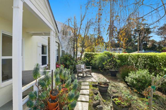 5 Hibbert Court, Pacifica CA: https://media.crmls.org/mediaz/25d9ea7d-6c3d-463a-a970-0ab8056c0dca.jpg