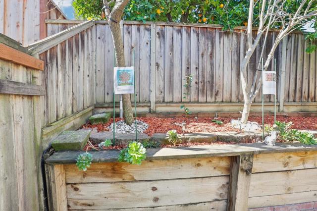 1396 Gazdar Court, Santa Clara CA: https://media.crmls.org/mediaz/25da0f43-6c6c-4d25-9852-7e31c8307216.jpg