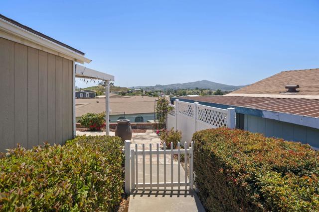 Detail Gallery Image 4 of 56 For 909 Richland Rd #115,  San Marcos,  CA 92069 - 3 Beds | 2 Baths
