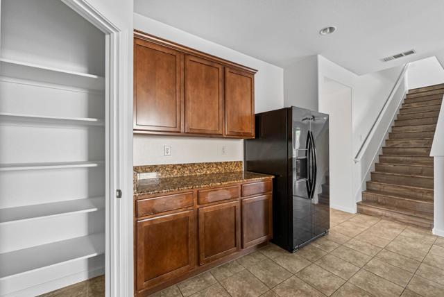 9748 Collie Way, Elk Grove CA: https://media.crmls.org/mediaz/25db04d8-a218-4aa6-99a4-e84f853574e8.jpg