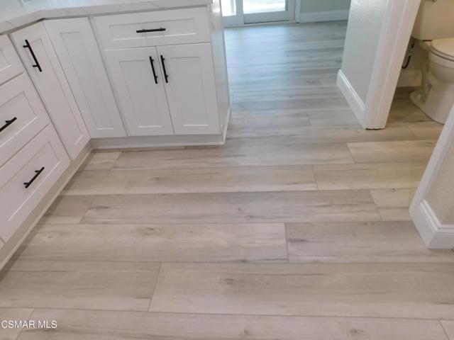 559 Stoney Peak Court, Simi Valley CA: https://media.crmls.org/mediaz/25db938a-ceb7-40b4-b3a9-085301349866.jpg