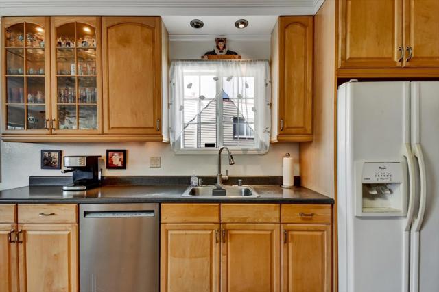 241 Terrace Avenue, San Bruno CA: https://media.crmls.org/mediaz/25dd11eb-40ed-4341-b022-3be78e281b51.jpg