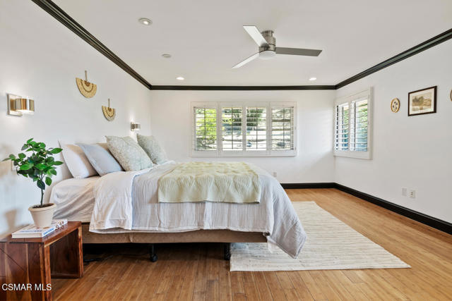 4809 Dunman Avenue, Woodland Hills CA: https://media.crmls.org/mediaz/25dd34c6-bdfc-44c1-9745-a9ed0b8a0083.jpg