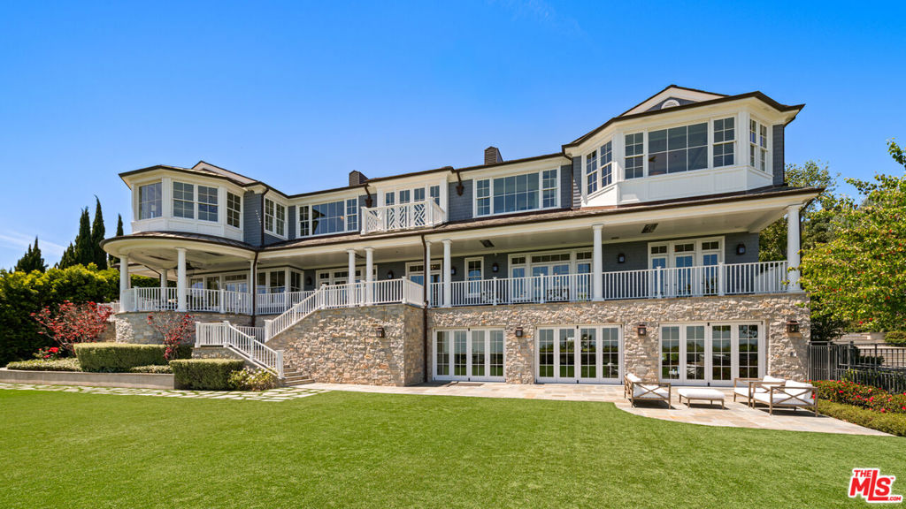 1676 Alta Mura Road — Traditional