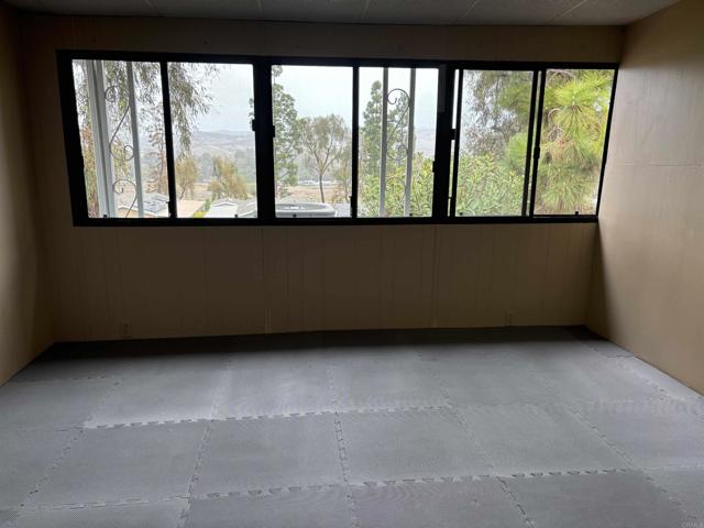 5420 Kipling Lane, Carlsbad CA: https://media.crmls.org/mediaz/25de5dfe-ed38-45d5-9fc7-bf2db4feb8d6.jpg