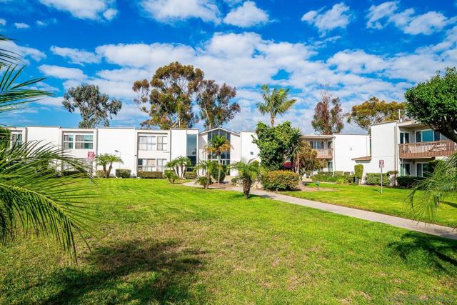 279 Moss St, Chula Vista CA: https://media.crmls.org/mediaz/25de67ae-e40c-4319-91e7-83d972d4ac88.jpg