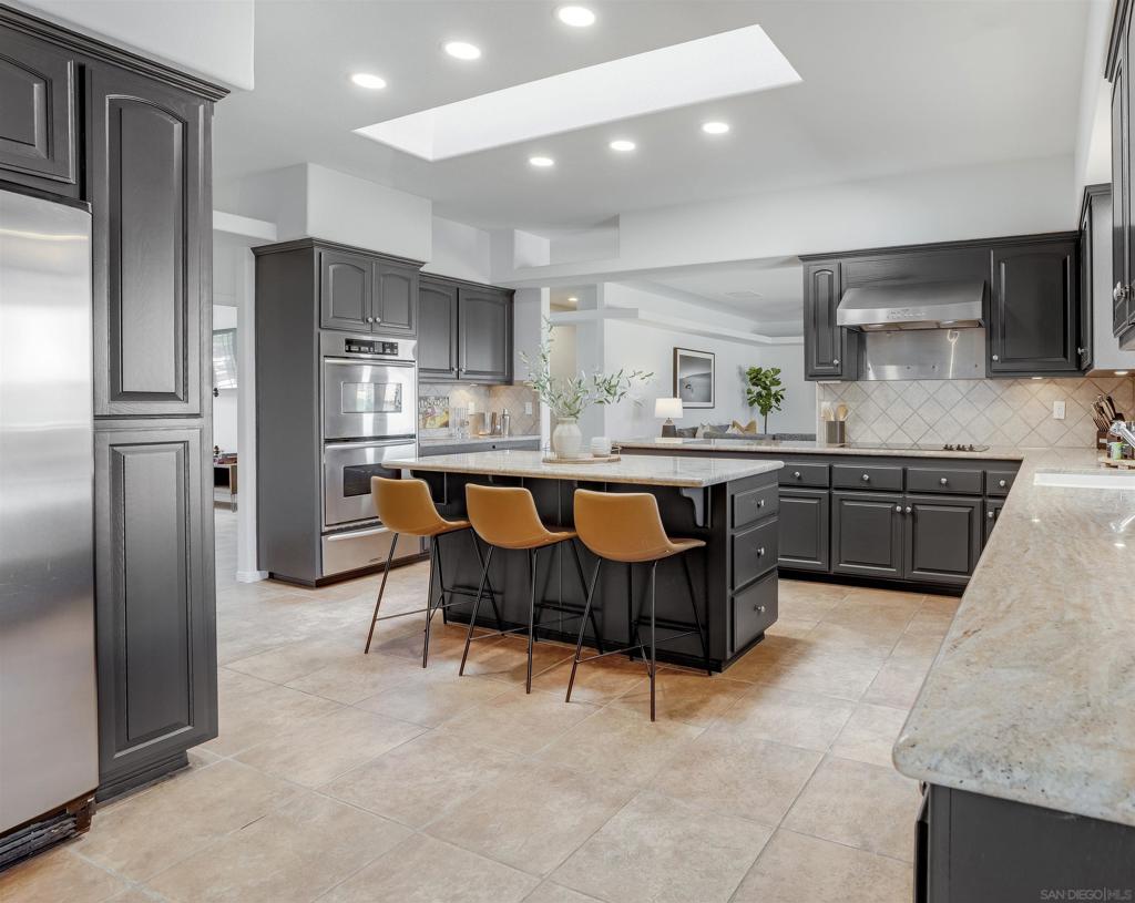 MLS #250036925SD image #7