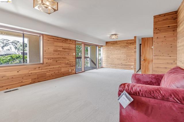 1518 MADERA CT, El Cerrito CA: https://media.crmls.org/mediaz/25e1fdbd-1e1e-419e-b2ac-acbc51f77b29.jpg