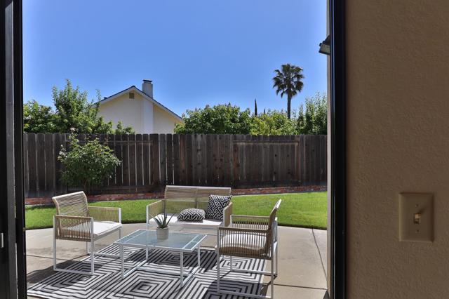 8760 Rancho Hills Drive, Gilroy CA: https://media.crmls.org/mediaz/25e2299b-3039-4561-91b3-62fb2040dd56.jpg