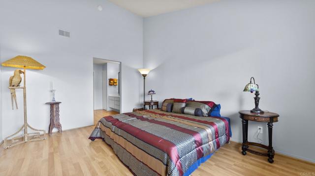 Detail Gallery Image 14 of 43 For 2508 Navarra Dr #424,  Carlsbad,  CA 92009 - 2 Beds | 2/1 Baths