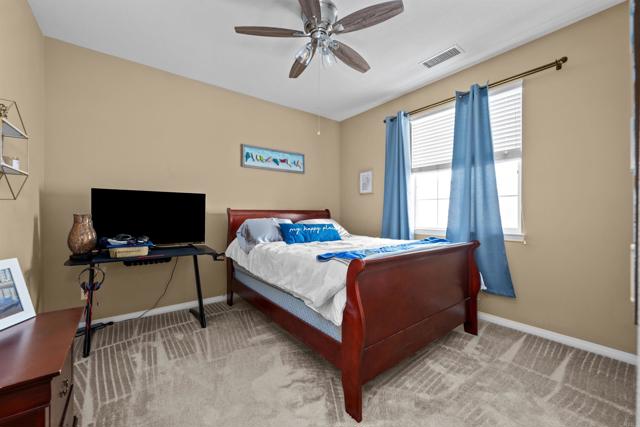 32113 Sycamore Ct, Temecula CA: https://media.crmls.org/mediaz/25e2b4b3-3ec6-4c1b-aad0-7bea245c044c.jpg