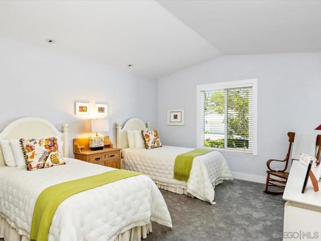 13338 Corte De Chucena, San Diego CA: https://media.crmls.org/mediaz/25e2d051-e46c-4716-aed3-8dd74cc6cf4b.jpg
