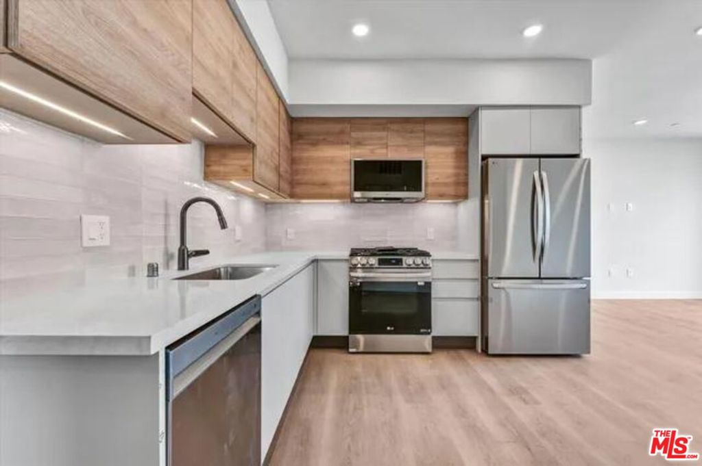 MLS #25558379 img 26