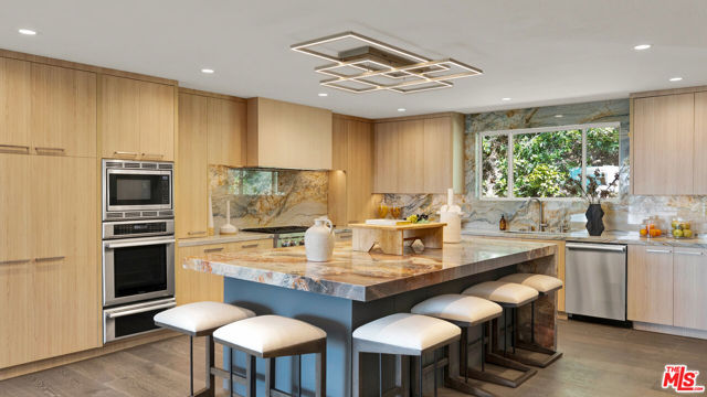 Drew Fenton | 11601 Bellagio Road Los Angeles CA | MLS: 7559870