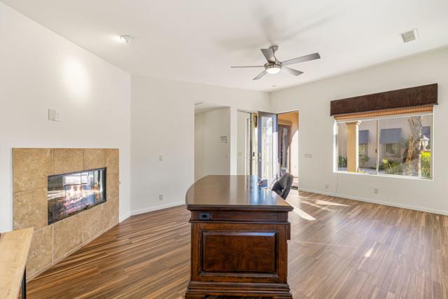352 Crest Lake Drive, Palm Desert CA: https://media.crmls.org/mediaz/25e64cf4-f301-47a4-ba76-4006e3641873.jpg