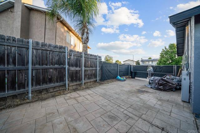 538 Tag Lane, Ramona CA: https://media.crmls.org/mediaz/25e659b2-d95f-4d51-982a-3adc3d707566.jpg