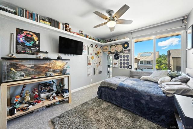13445 Appalachian Way, San Diego CA: https://media.crmls.org/mediaz/25e69235-768f-486c-b2f4-859ddeee5d04.jpg