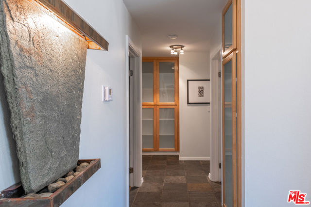 8919 Moorcroft Avenue, West Hills CA: https://media.crmls.org/mediaz/25e6980d-1bf5-406d-b44d-c3559832dc5b.jpg