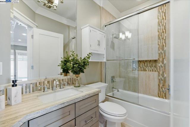 16741 Loma St, Los Gatos CA: https://media.crmls.org/mediaz/25e6b5b1-6037-45be-acee-0690cb3b3b55.jpg