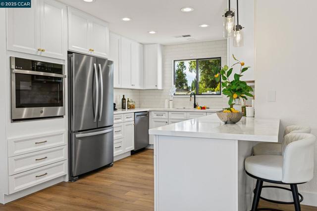 9822 Doyle Ct, Stockton CA: https://media.crmls.org/mediaz/25e764ea-e9bf-49cf-9926-47af6ff11cb2.jpg