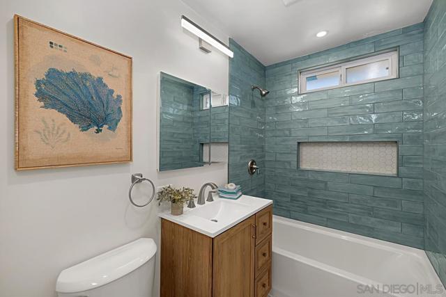 4822 Kesling Court, San Diego CA: https://media.crmls.org/mediaz/25e8cebb-e18f-4ea1-a08a-8d2511140f03.jpg