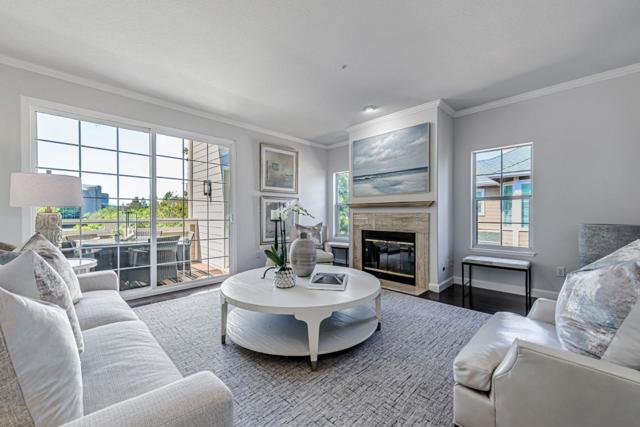 366 Treasure Island Drive, Belmont CA: https://media.crmls.org/mediaz/25e8e30c-bdde-4a36-8235-d3631897c2a2.jpg