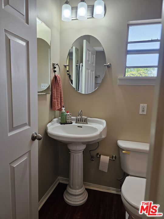 602 Obispo Avenue, Long Beach CA: https://media.crmls.org/mediaz/25e9d1d9-a8c9-43ef-ba62-3a3b8bcc1f26.jpg