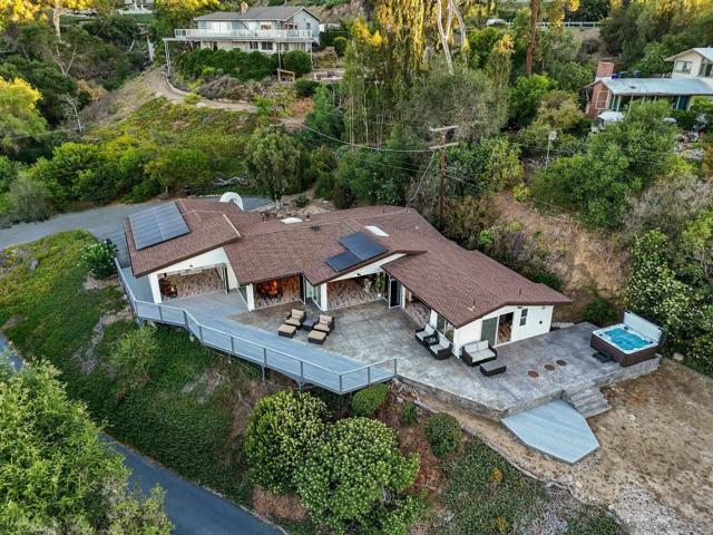 5030 Helix Ter, La Mesa CA: https://media.crmls.org/mediaz/25ea4272-0f93-4323-97ba-bf182e3e1bea.jpg