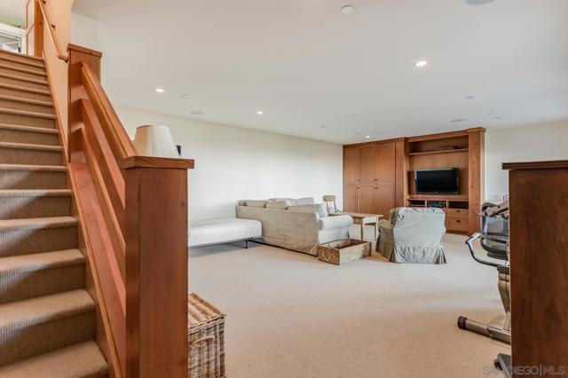 35750 Mountain Circle Drive, Julian CA: https://media.crmls.org/mediaz/25ebc2e0-c96b-440e-9fa0-2b6af15a642a.jpg