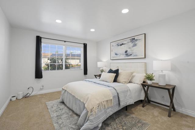 Detail Gallery Image 13 of 20 For 157 Belfast Gln, Escondido,  CA 92027 - 3 Beds | 2 Baths