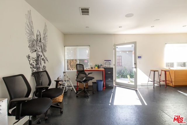 12906 Venice Boulevard, Los Angeles CA: https://media.crmls.org/mediaz/25ebee6a-fd44-4394-a109-e1aa5b217321.jpg