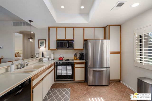 67676 Lagos Way, Cathedral City CA: https://media.crmls.org/mediaz/25ec0ca6-e0e6-41a9-9b1b-0f0a36e0dc91.jpg