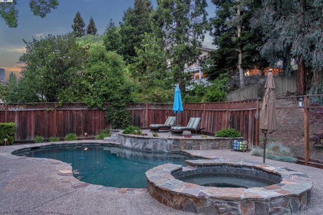 1632 Saint Norbert Dr, Danville CA: https://media.crmls.org/mediaz/25ed2476-f3cd-41e2-a994-f03b513d1e29.jpg