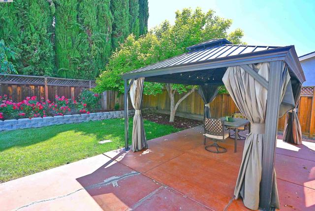 4919 Mohr Ave, Pleasanton CA: https://media.crmls.org/mediaz/25ed644b-6fb2-47bc-92ae-8b2d3243230c.jpg