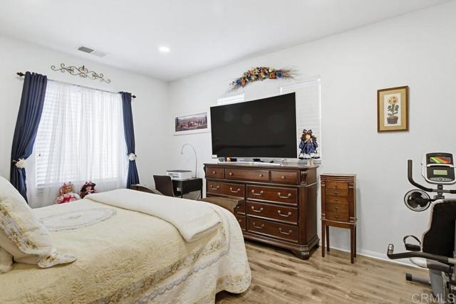 Detail Gallery Image 26 of 36 For 6133 Verda Ln, San Diego,  CA 92130 - 2 Beds | 2/1 Baths