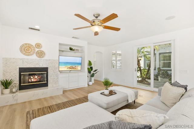 2337 Douglaston Glen, Escondido CA: https://media.crmls.org/mediaz/25ee4276-9e72-4248-bbb7-2b7931d6ca35.jpg