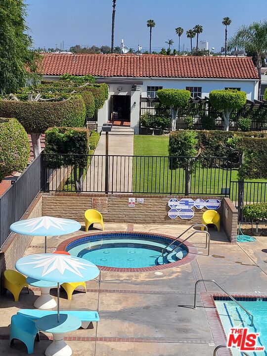 2601 E Victoria Street, Rancho Dominguez CA: https://media.crmls.org/mediaz/25ee4521-74d5-4669-9b56-592fa05482a6.jpg