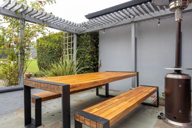 Image 49 of 63 For 447 Burning Tree Court