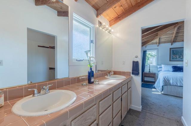 3239 Serra Avenue, Carmel CA: https://media.crmls.org/mediaz/25ee7253-1b8c-4155-bb0b-3b2c793c2e00.jpg