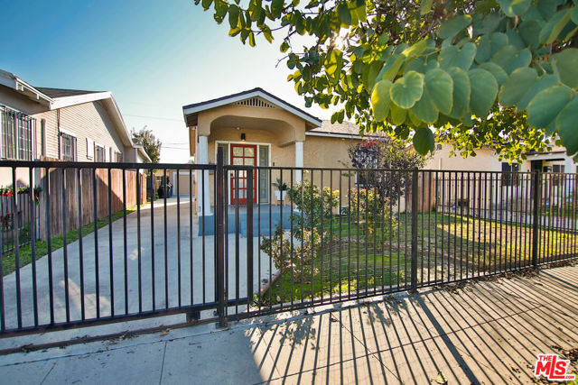 Image 3 for 1732 W 65Th St, Los Angeles, CA 90047