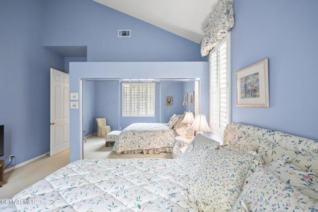 1662 E Janss Road, Thousand Oaks CA: https://media.crmls.org/mediaz/25ef4368-6ae9-4602-9e0e-63427af84c25.jpg