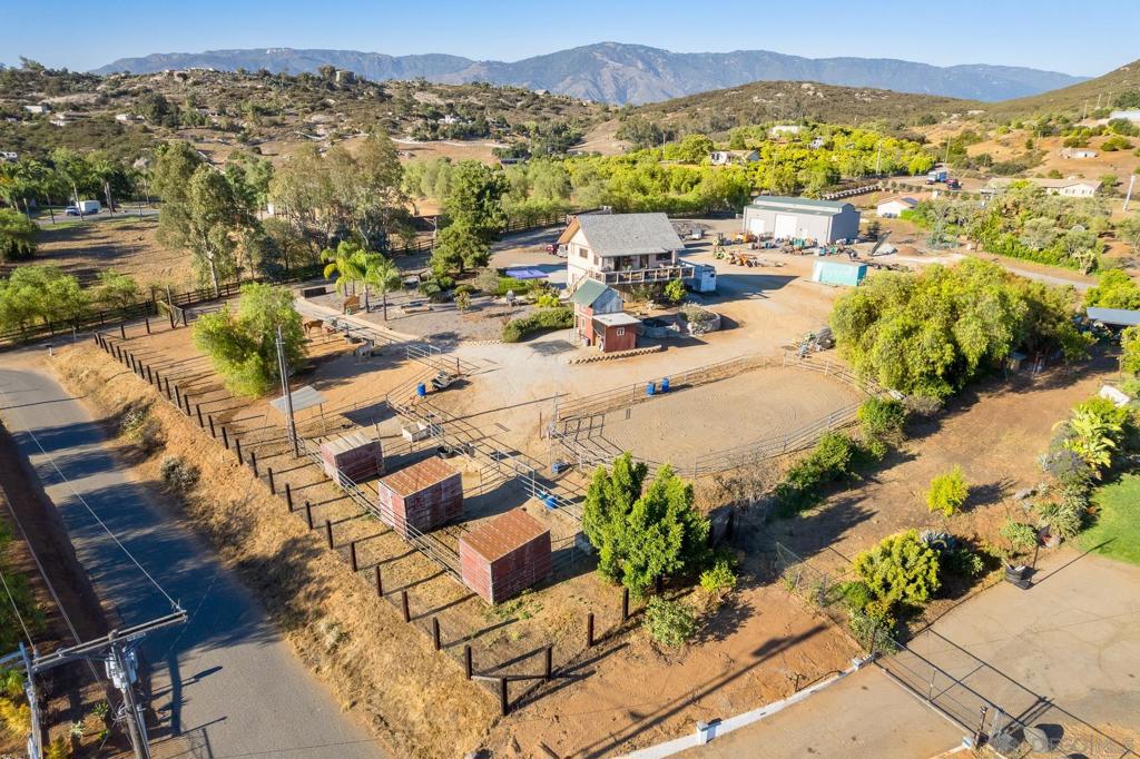 31141 Saddleback Rd