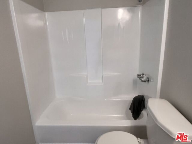 Image 6 of 10 For 26416 San Jacinto Street 26416